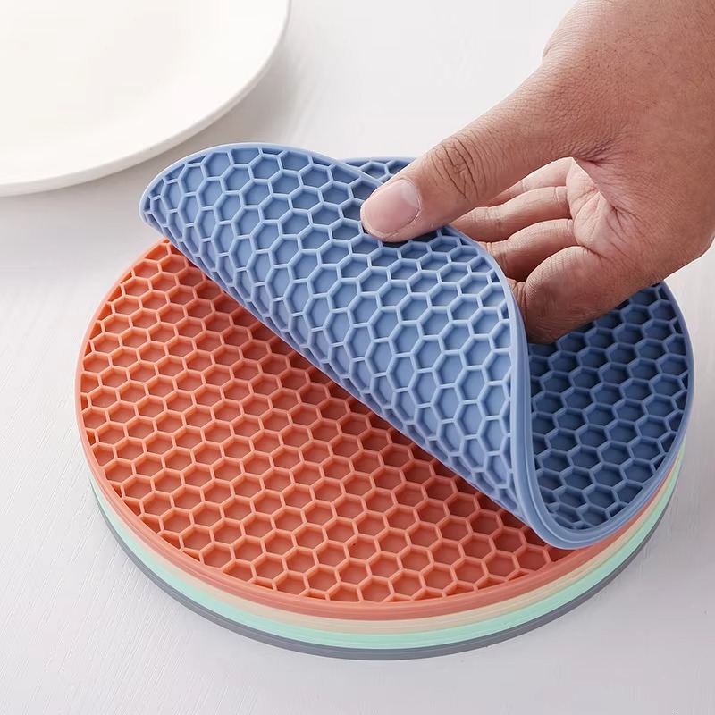 Tapis de Table antidérapant en - Kitchen Gadgets In Japan avis et prix